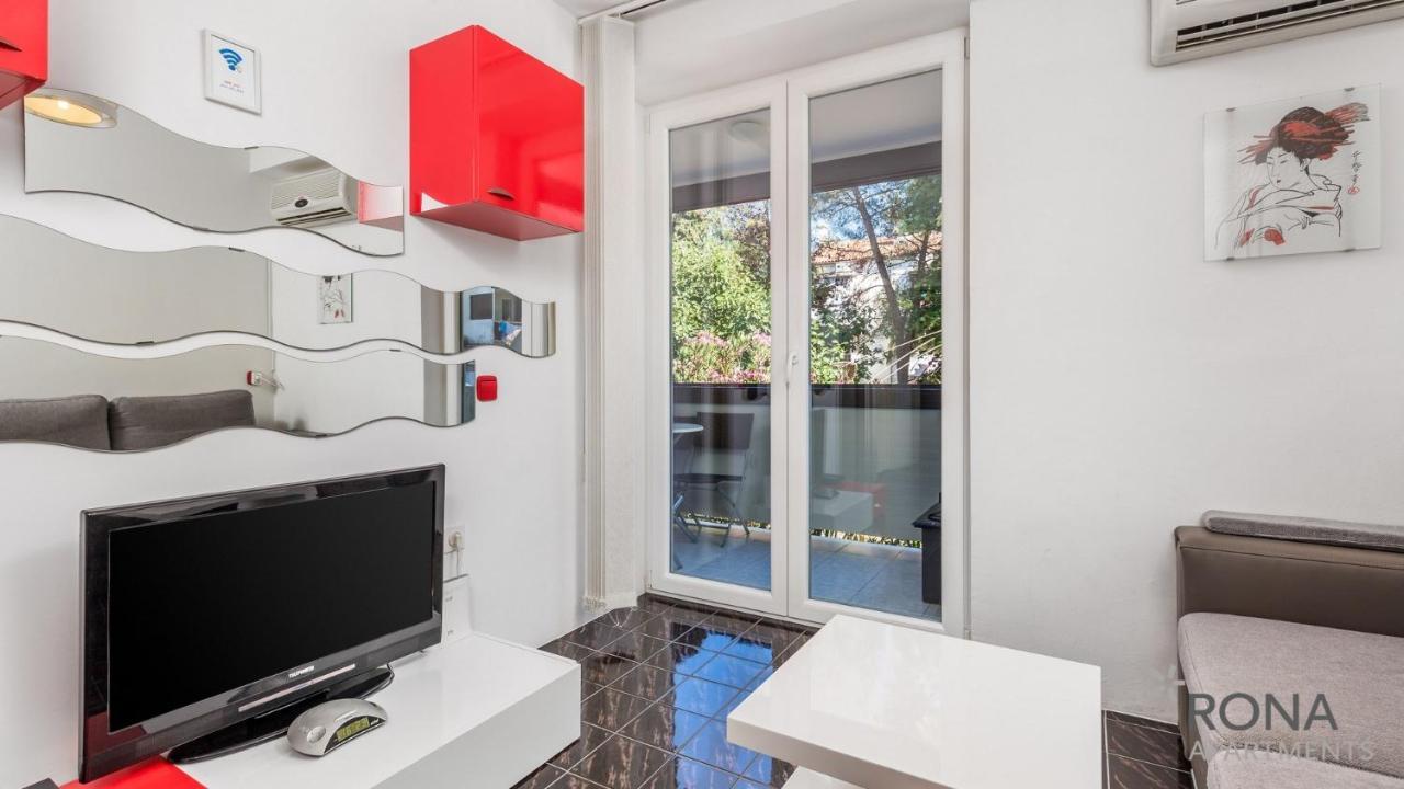 Rona Zizi Appartement *